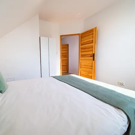 Dom Przystanek Talty Villa *